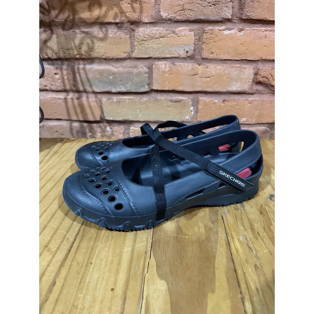 Skechers Women's 9 US Black Cali Gear Cross Strap Rubber Mary Jane Shoes Sneaker